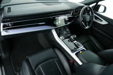 https://vehicle-cdn.autoleague.cloud/30641_U513448_27.jpg