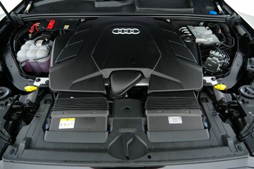 https://vehicle-cdn.autoleague.cloud/30641_U513448_31.jpg