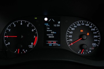 https://vehicle-cdn.autoleague.cloud/30641_U513449_18.jpg