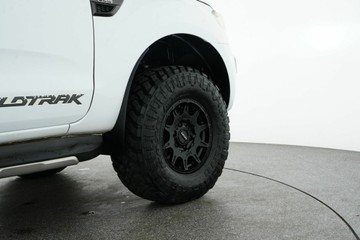 https://vehicle-cdn.autoleague.cloud/30641_U513477_8.jpg