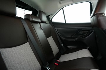 https://vehicle-cdn.autoleague.cloud/30641_U513485_11.jpg