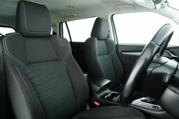 https://vehicle-cdn.autoleague.cloud/30641_U513492_15.jpg