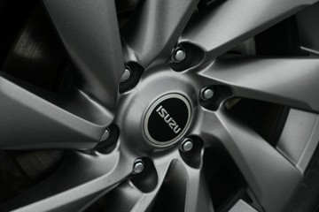 https://vehicle-cdn.autoleague.cloud/30641_U513492_6.jpg