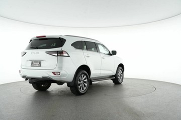 https://vehicle-cdn.autoleague.cloud/30641_U513492_8.jpg
