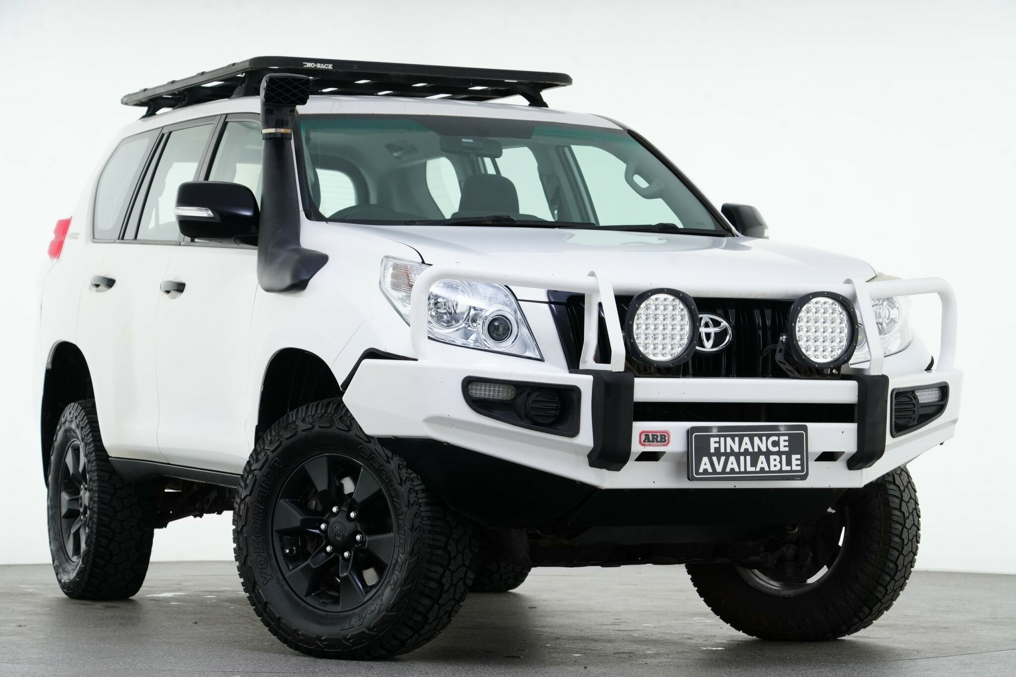 Toyota Landcruiser Prado image 1