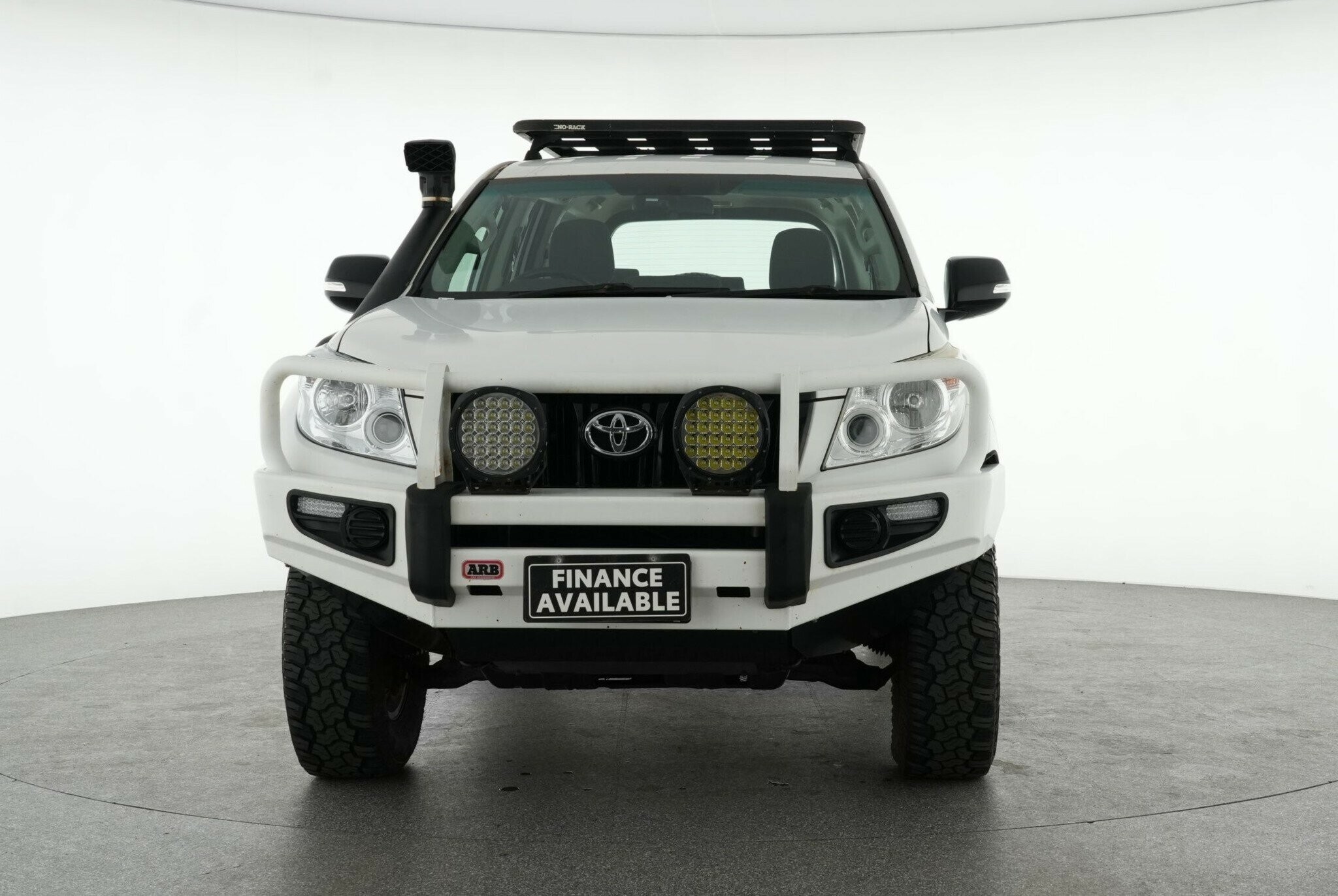Toyota Landcruiser Prado image 4