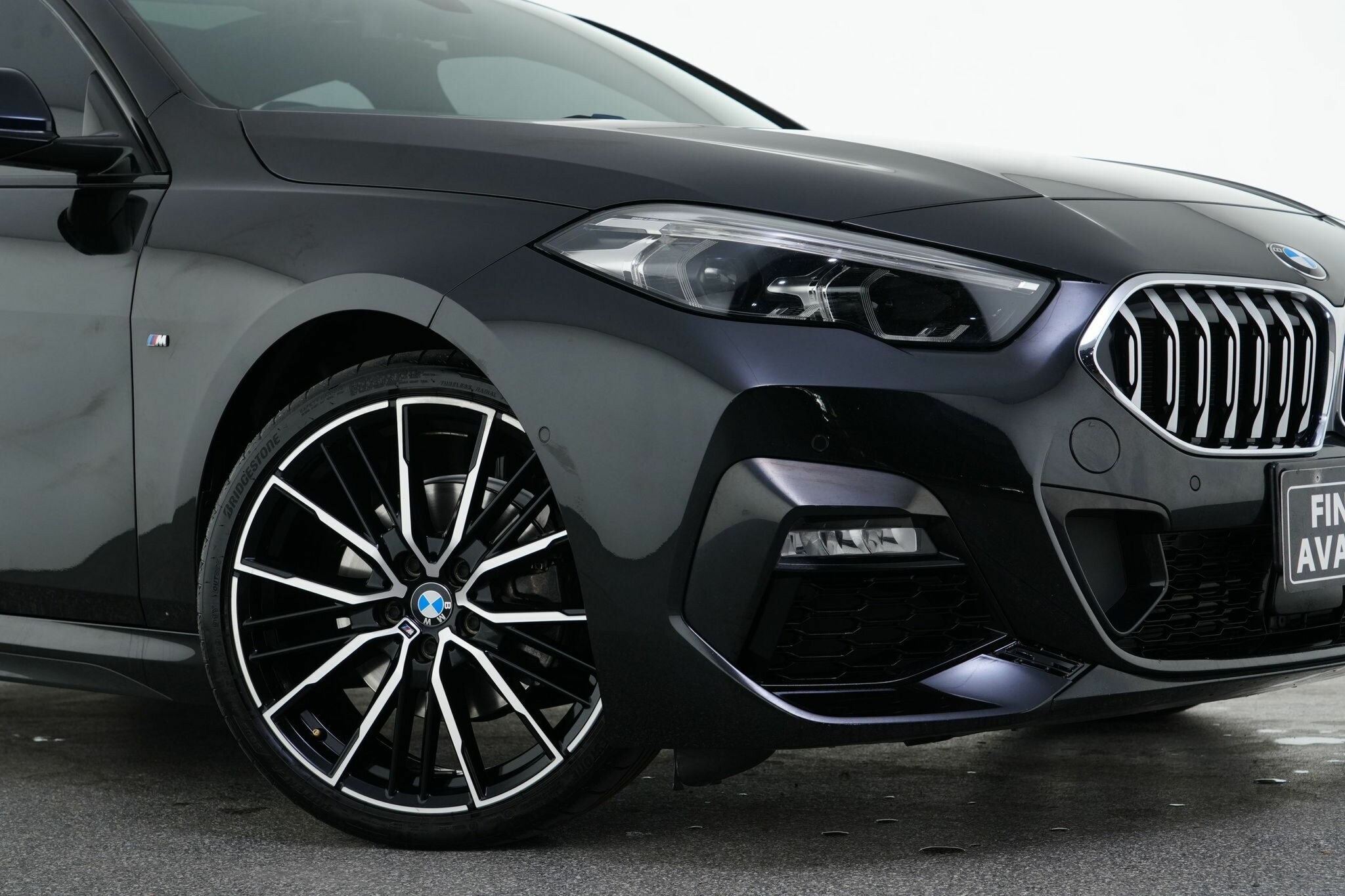 BMW 2 Series image 2