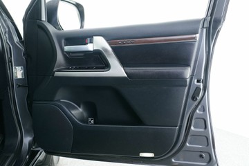https://vehicle-cdn.autoleague.cloud/30641_U513510_16.jpg