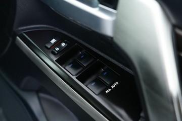 https://vehicle-cdn.autoleague.cloud/30641_U513510_17.jpg
