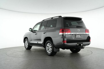 https://vehicle-cdn.autoleague.cloud/30641_U513510_5.jpg