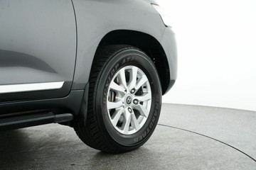 https://vehicle-cdn.autoleague.cloud/30641_U513510_8.jpg