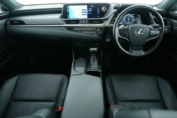 https://vehicle-cdn.autoleague.cloud/30641_U513513_14.jpg