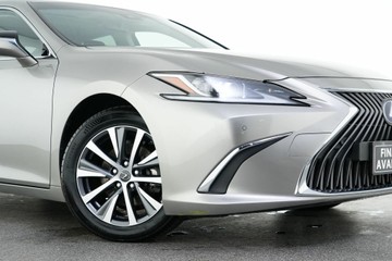 https://vehicle-cdn.autoleague.cloud/30641_U513513_2.jpg