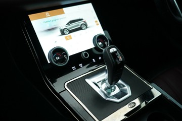 https://vehicle-cdn.autoleague.cloud/30641_U513533_28.jpg