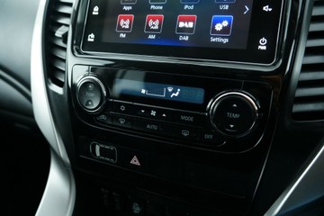 https://vehicle-cdn.autoleague.cloud/30641_U513535_23.jpg