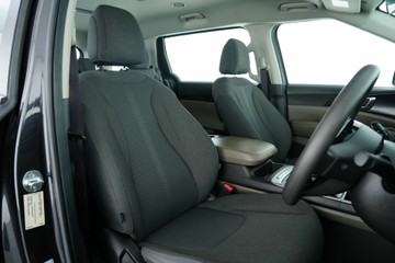 https://vehicle-cdn.autoleague.cloud/30641_U513544_15.jpg