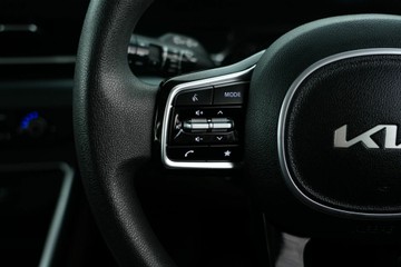 https://vehicle-cdn.autoleague.cloud/30641_U513544_18.jpg