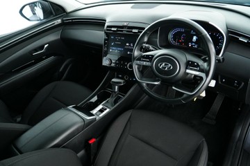 https://vehicle-cdn.autoleague.cloud/30641_U513547_16.jpg