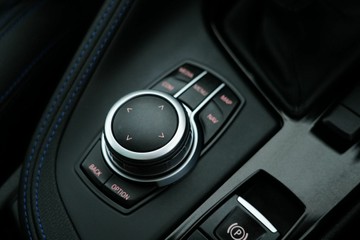 https://vehicle-cdn.autoleague.cloud/30641_U513548_28.jpg