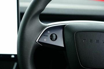 https://vehicle-cdn.autoleague.cloud/30641_U513558_19.jpg