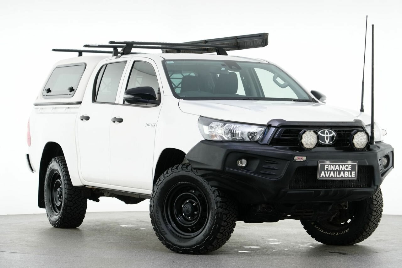 Toyota Hilux image 1