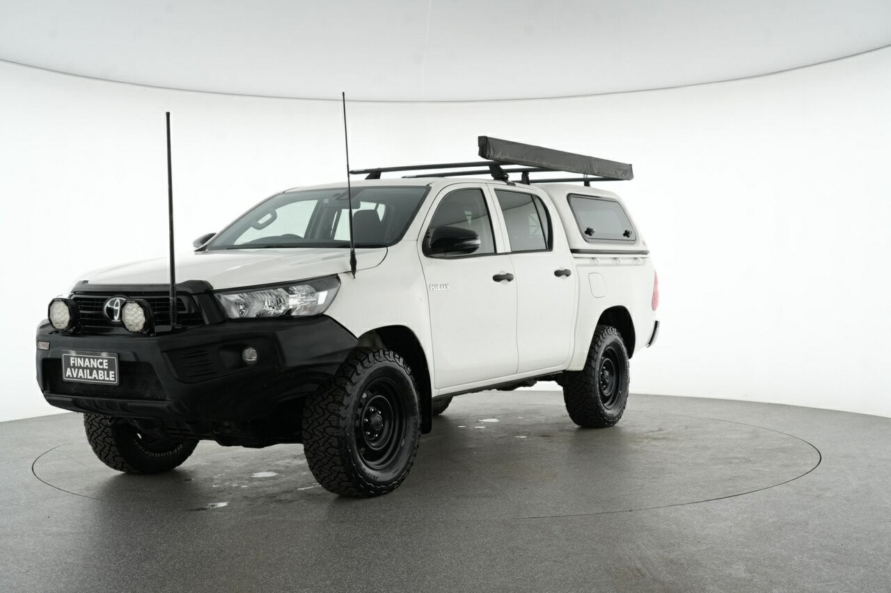 Toyota Hilux image 4