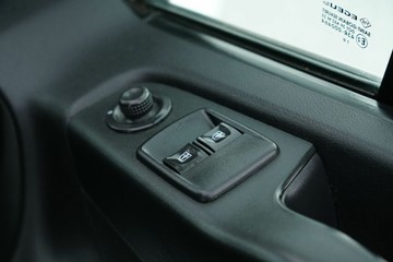 https://vehicle-cdn.autoleague.cloud/30641_U513565_20.jpg