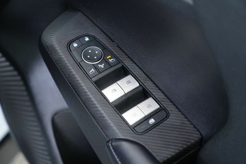 https://vehicle-cdn.autoleague.cloud/30641_U513571_14.jpg