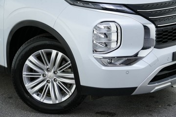 https://vehicle-cdn.autoleague.cloud/30641_U513571_2.jpg