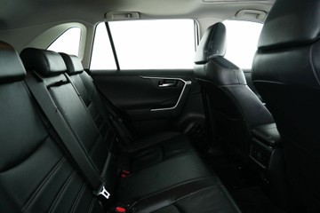 https://vehicle-cdn.autoleague.cloud/30641_U513572_13.jpg