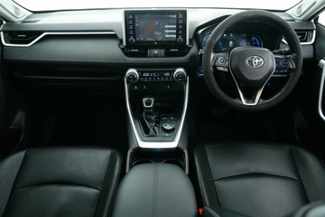 https://vehicle-cdn.autoleague.cloud/30641_U513572_14.jpg