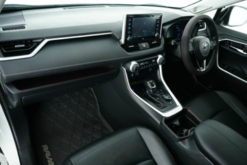 https://vehicle-cdn.autoleague.cloud/30641_U513572_27.jpg