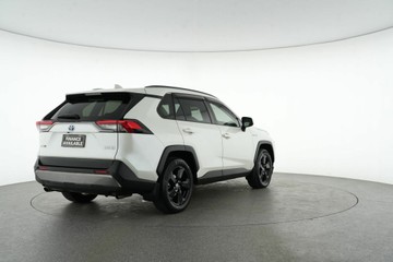 https://vehicle-cdn.autoleague.cloud/30641_U513572_7.jpg