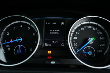 https://vehicle-cdn.autoleague.cloud/30641_U513575_18.jpg