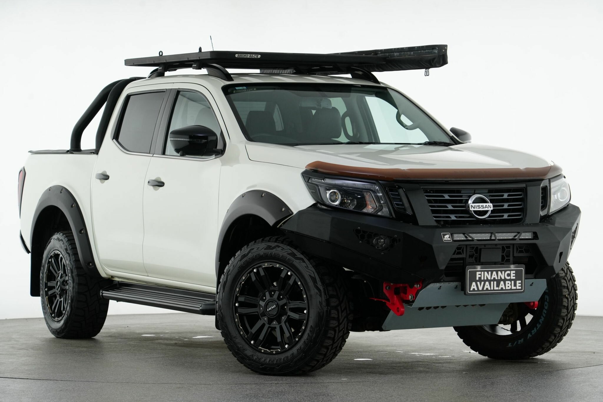Nissan Navara image 1