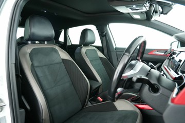 https://vehicle-cdn.autoleague.cloud/30641_U513579_15.jpg