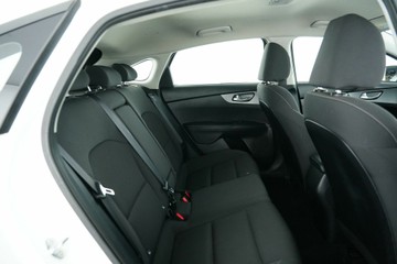 https://vehicle-cdn.autoleague.cloud/30641_U513588_13.jpg