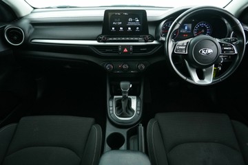 https://vehicle-cdn.autoleague.cloud/30641_U513588_14.jpg
