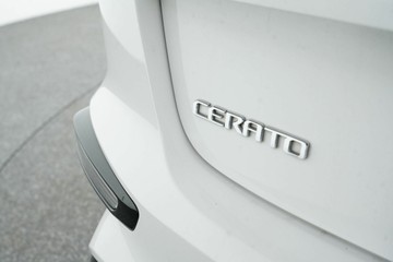 https://vehicle-cdn.autoleague.cloud/30641_U513588_9.jpg