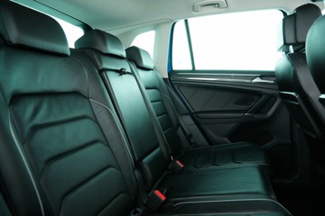 https://vehicle-cdn.autoleague.cloud/30641_U513612_11.jpg