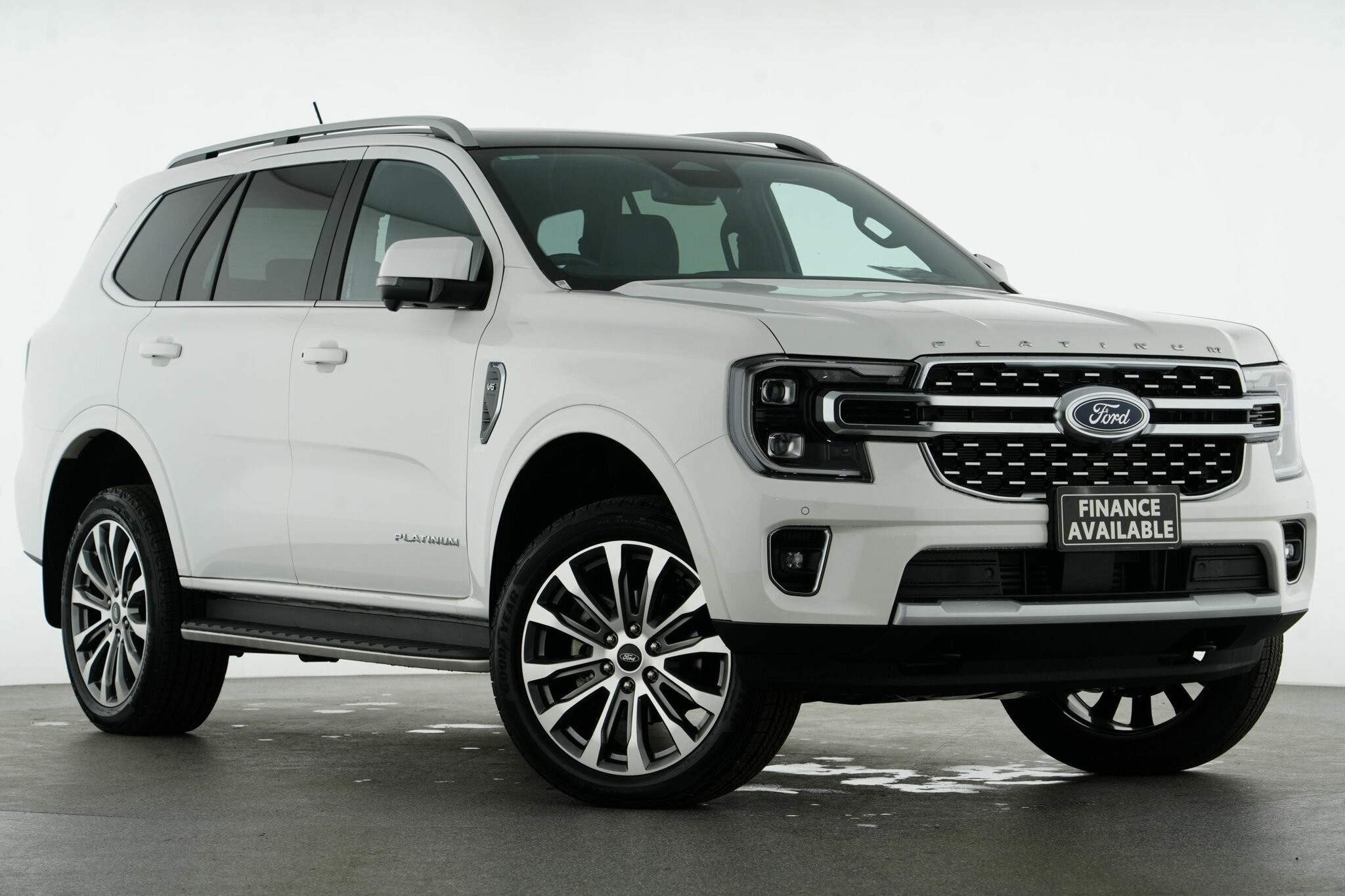 Ford Everest image 1