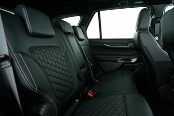 https://vehicle-cdn.autoleague.cloud/30641_U513615_11.jpg