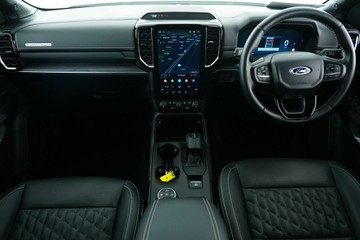 https://vehicle-cdn.autoleague.cloud/30641_U513615_12.jpg