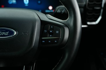 https://vehicle-cdn.autoleague.cloud/30641_U513615_17.jpg