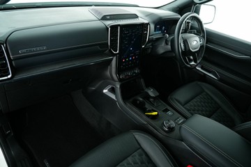 https://vehicle-cdn.autoleague.cloud/30641_U513615_24.jpg