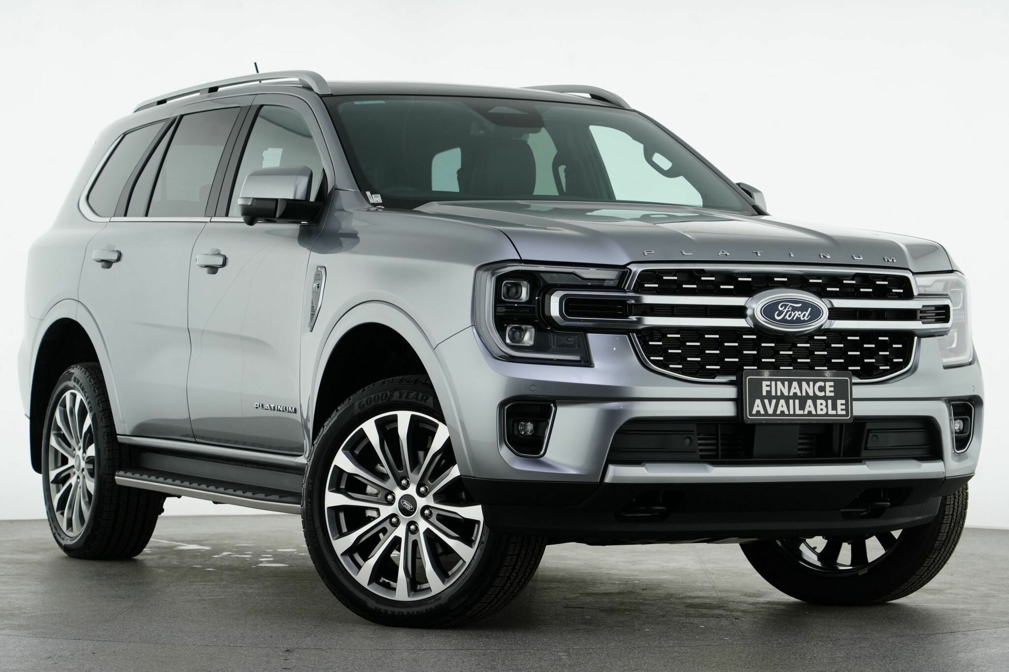 Ford Everest image 1