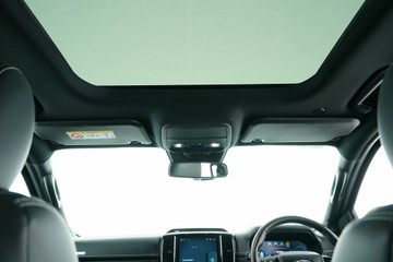 https://vehicle-cdn.autoleague.cloud/30641_U513616_13.jpg