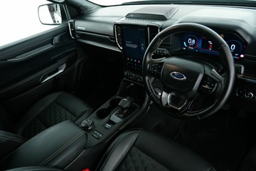 https://vehicle-cdn.autoleague.cloud/30641_U513616_17.jpg
