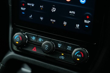 https://vehicle-cdn.autoleague.cloud/30641_U513616_23.jpg