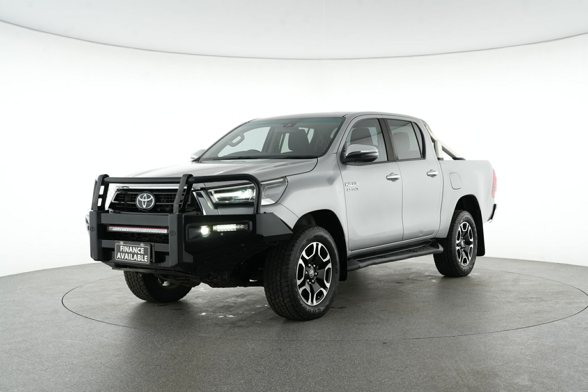 Toyota Hilux image 3